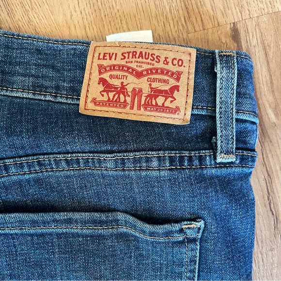 LEVIS 311 SHAPING SKINNY Distressed jeans like new sz 27 or 4 - Picture 6 of 9